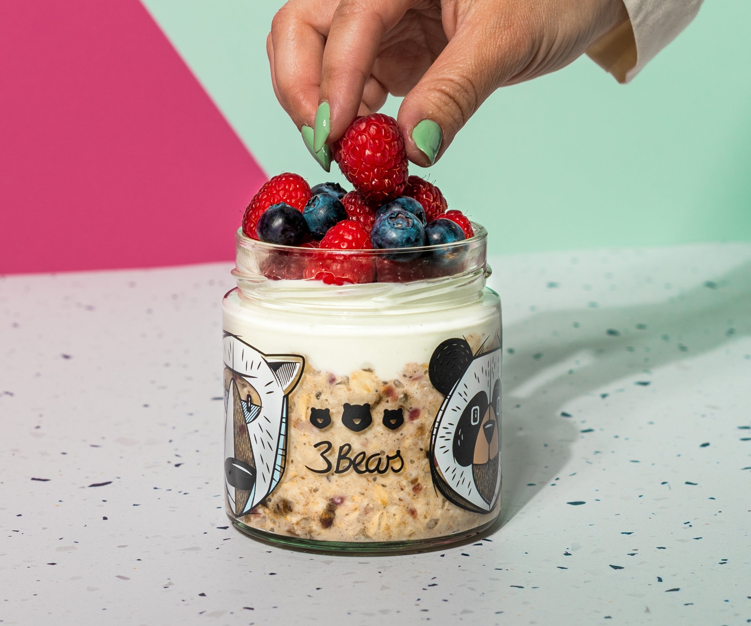 Jar with Overnight Oats - Coco Raspberry, skyr, fresh blueberries and raspberries