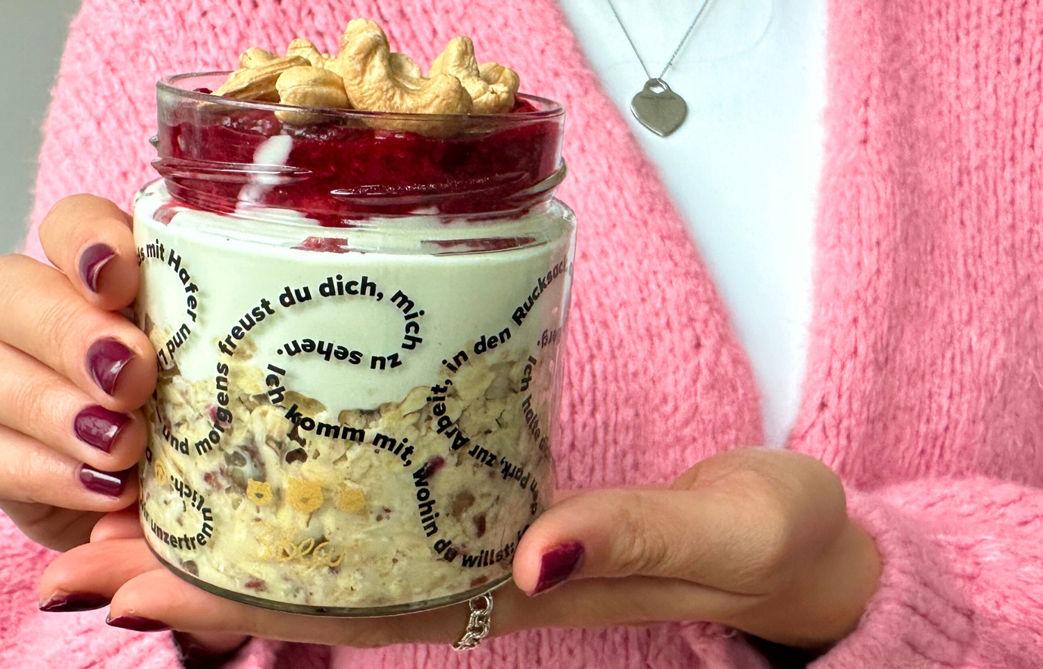 Crunchy Kokos Himbeere Overnight Oats